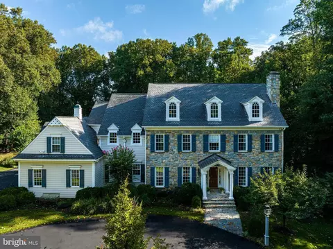 347 Springvale Rd, Great Falls, VA 22066