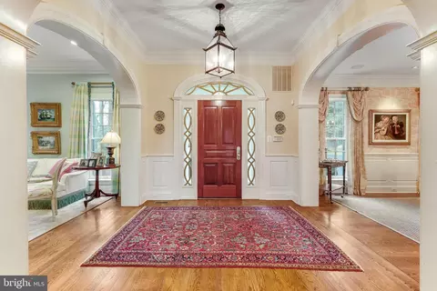 Entry Way - 347 Springvale Rd, Great Falls, VA 22066 photo 1 of 4