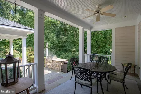 Exterior - 347 Springvale Rd, Great Falls, VA 22066 photo 12 of 20