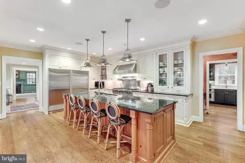 Kitchen - 347 Springvale Rd, Great Falls, VA 22066 photo 2 of 6