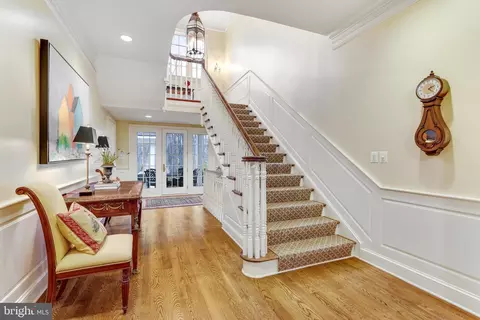 Entry Way - 347 Springvale Rd, Great Falls, VA 22066 photo 4 of 4