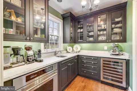 Kitchen - 347 Springvale Rd, Great Falls, VA 22066 photo 1 of 6