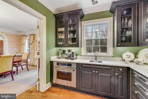 Bath - 347 Springvale Rd, Great Falls, VA 22066 photo 1 of 9