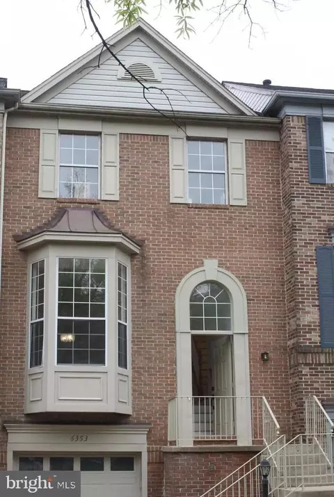 6353 Battlement Way, Alexandria, VA 22312