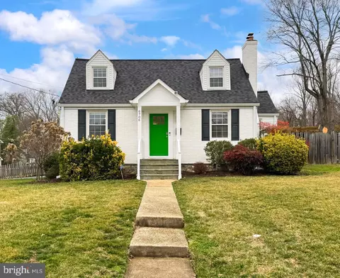 6706 Jefferson Ave, Falls Church, VA 22042