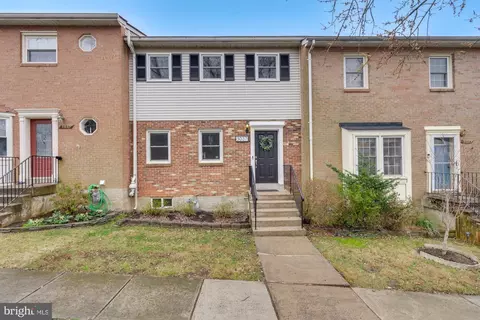 3037 Southern Elm Ct, Fairfax, VA 22031