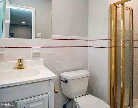 Bath - 7503 Murillo St, Springfield, VA 22151 photo 2 of 4