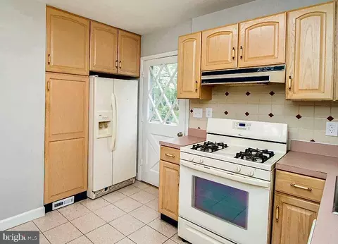 Kitchen - 7503 Murillo St, Springfield, VA 22151 photo 2 of 2