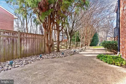 Exterior - 7663 Long Pine Dr, Springfield, VA 22151 photo 10 of 18