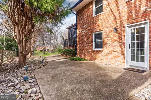 Exterior - 7663 Long Pine Dr, Springfield, VA 22151 photo 11 of 18