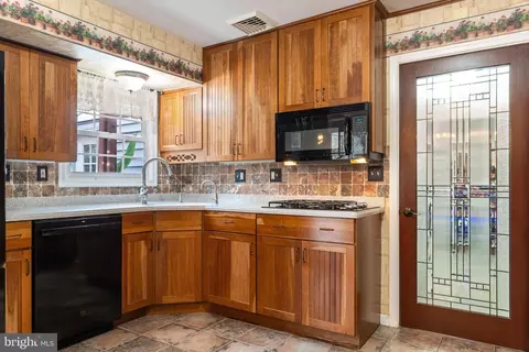 Kitchen - 7663 Long Pine Dr, Springfield, VA 22151 photo 1 of 5