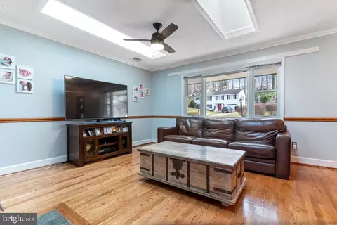 Living - 7663 Long Pine Dr, Springfield, VA 22151 photo 2 of 3