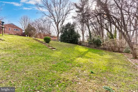 Exterior - 7663 Long Pine Dr, Springfield, VA 22151 photo 17 of 18