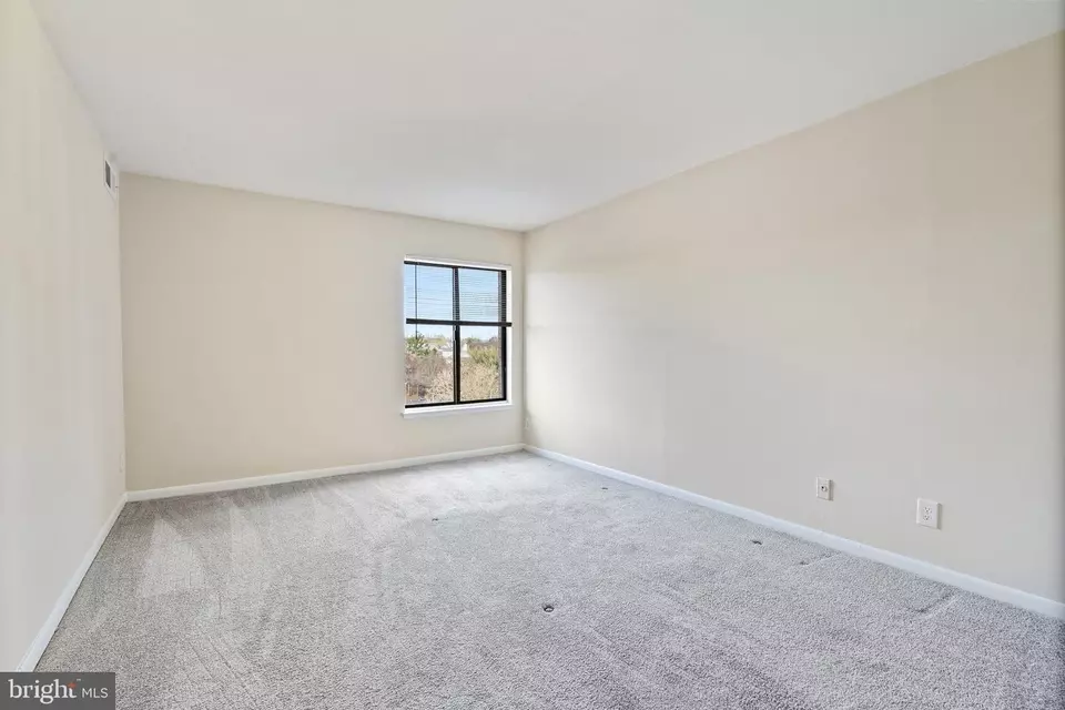 Other - 3100 S Manchester St #1032, Falls Church, VA 22044 photo 4 of 11