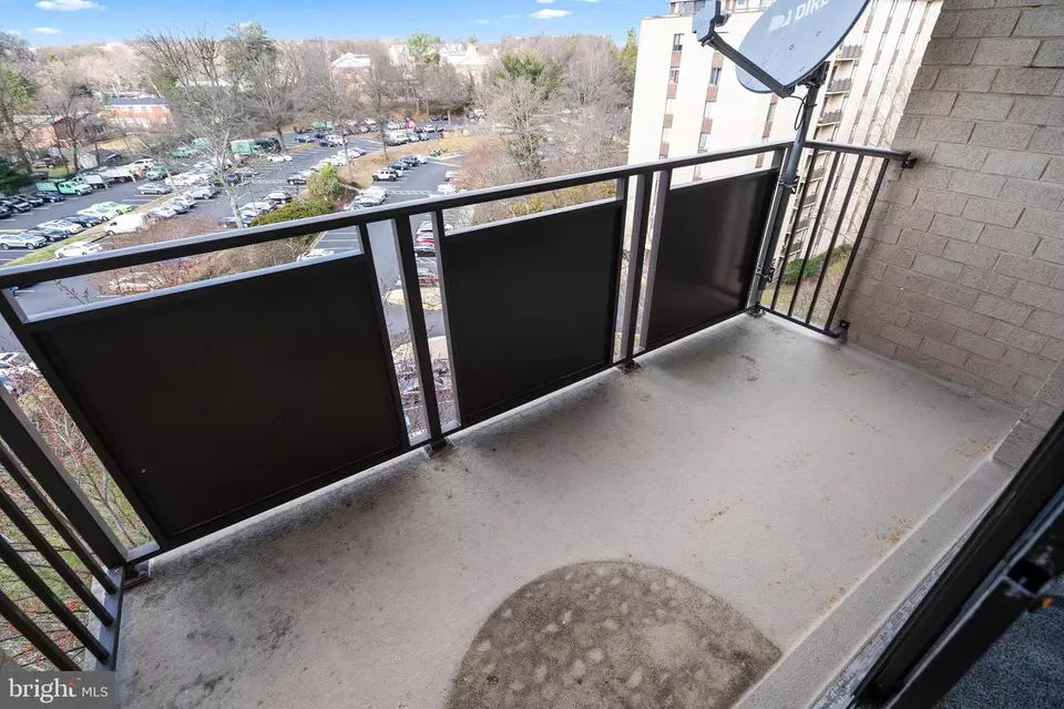 Exterior - 3100 S Manchester St #1032, Falls Church, VA 22044 photo 2 of 3