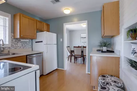 5702 Dreyfuss St, Springfield, VA 22151 photo 15