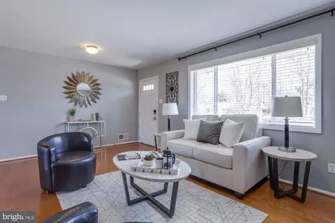 5702 Dreyfuss St, Springfield, VA 22151 photo 8