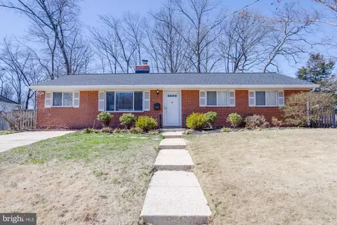 5702 Dreyfuss St, Springfield, VA 22151 photo 3