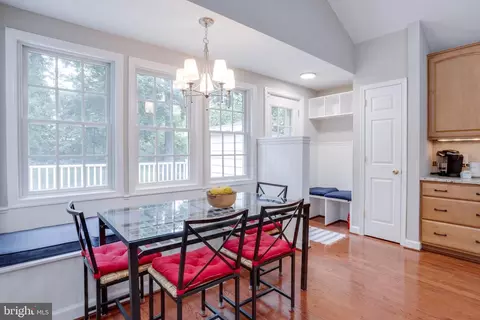 7004 Woodland Dr, Springfield, VA 22151 photo 19
