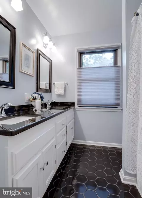 7004 Woodland Dr, Springfield, VA 22151 photo 34
