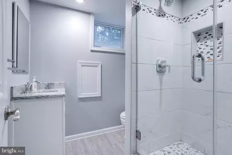 7004 Woodland Dr, Springfield, VA 22151 photo 46