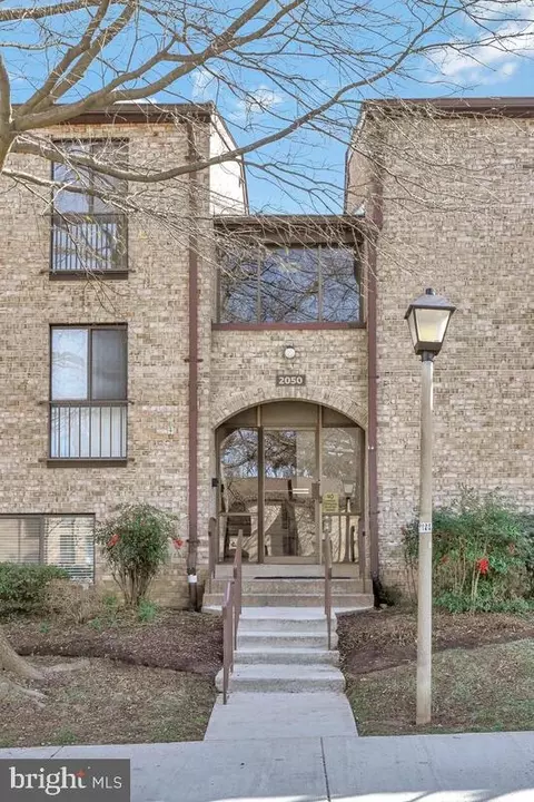 2050 Royal Fern Ct #21A, Reston, VA 20191