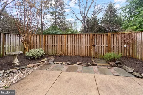 Exterior - 11188 Forest Edge Dr, Reston, VA 20190 photo 3 of 4