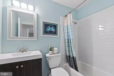 Bath - 11188 Forest Edge Dr, Reston, VA 20190 photo 2 of 3