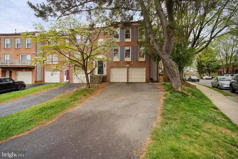 6567 River Tweed Ln, Alexandria, VA 22312