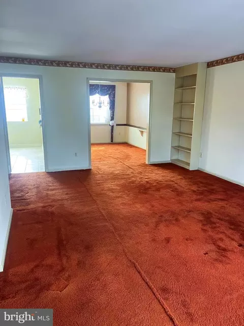 Bedroom - 7919 Edinburgh Dr, Springfield, VA 22153 photo 4 of 6