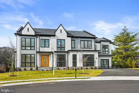 6503 Halls Farm Ln, Mclean, VA 22101
