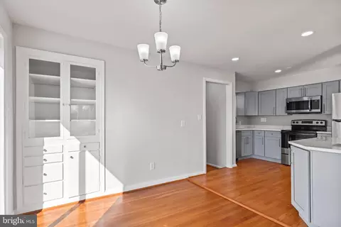 Dining - 7036 Forest View Dr, Springfield, VA 22150 photo 1 of 2