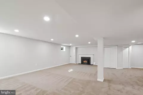 Living - 7036 Forest View Dr, Springfield, VA 22150 photo 6 of 6