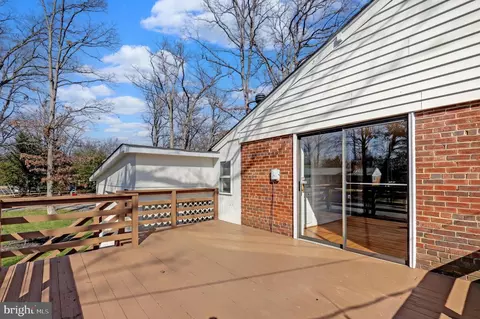 Exterior - 7036 Forest View Dr, Springfield, VA 22150 photo 5 of 8