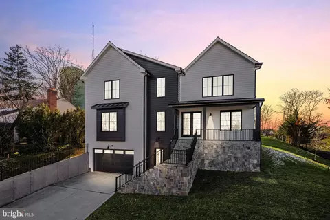 7321 Tower St, Falls Church, VA 22046