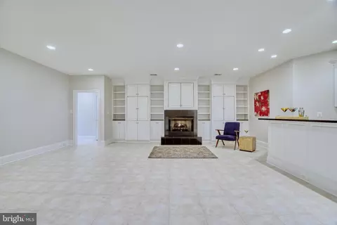 Living - 5802 Bent Twig Rd, Mclean, VA 22101 photo 17 of 17