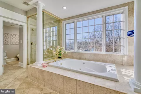 Bath - 5802 Bent Twig Rd, Mclean, VA 22101 photo 6 of 14