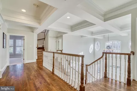 Entry Way - 5802 Bent Twig Rd, Mclean, VA 22101 photo 6 of 7