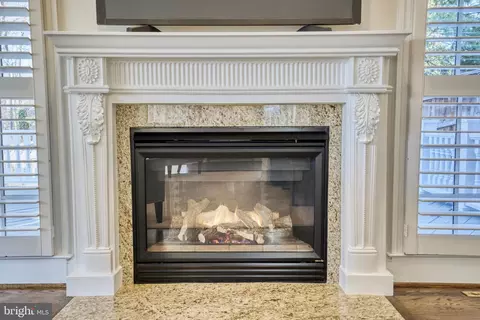 Living - 5802 Bent Twig Rd, Mclean, VA 22101 photo 9 of 17
