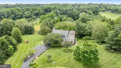 398 Patowmack Ct, Great Falls, VA 22066