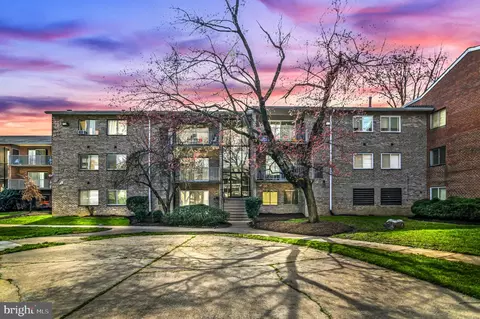 7994 Audubon Ave #202, Alexandria, VA 22306