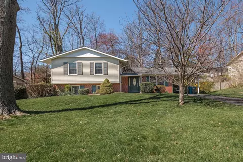 4304 Argonne Dr, Fairfax, VA 22032