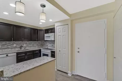 7600 Tremayne Pl #112, Mclean, VA 22102 photo 27