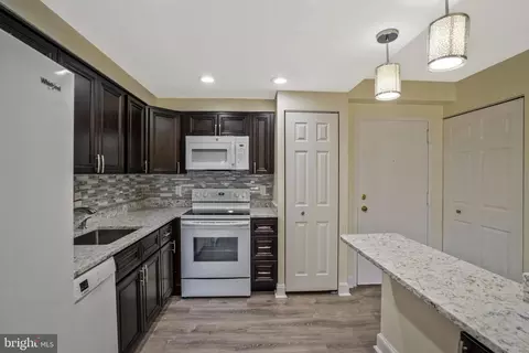 7600 Tremayne Pl #112, Mclean, VA 22102 photo 20