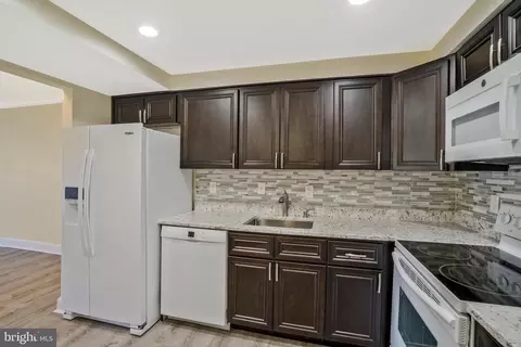 7600 Tremayne Pl #112, Mclean, VA 22102 photo 19