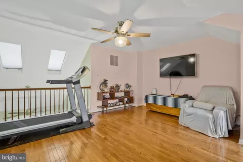 Other - 8858 Eagle Rock Ln, Springfield, VA 22153 photo 6 of 10