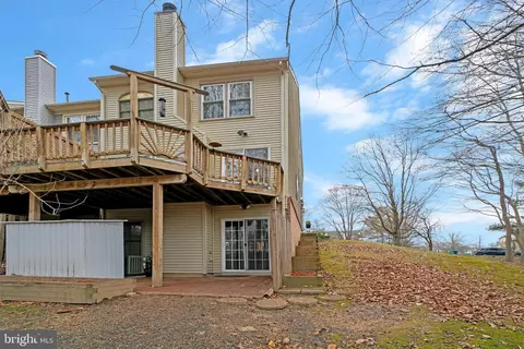 Exterior - 8858 Eagle Rock Ln, Springfield, VA 22153 photo 7 of 7