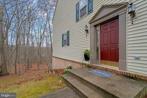Exterior - 8858 Eagle Rock Ln, Springfield, VA 22153 photo 3 of 7