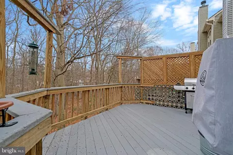 Exterior - 8858 Eagle Rock Ln, Springfield, VA 22153 photo 4 of 7