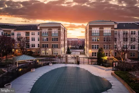 12000 Market St #335, Reston, VA 20190